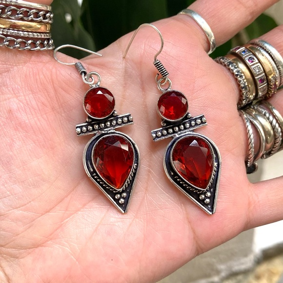Genuine garnet gemstones 925 sterling silver Overlay dangly boho earrings - Picture 2 of 7